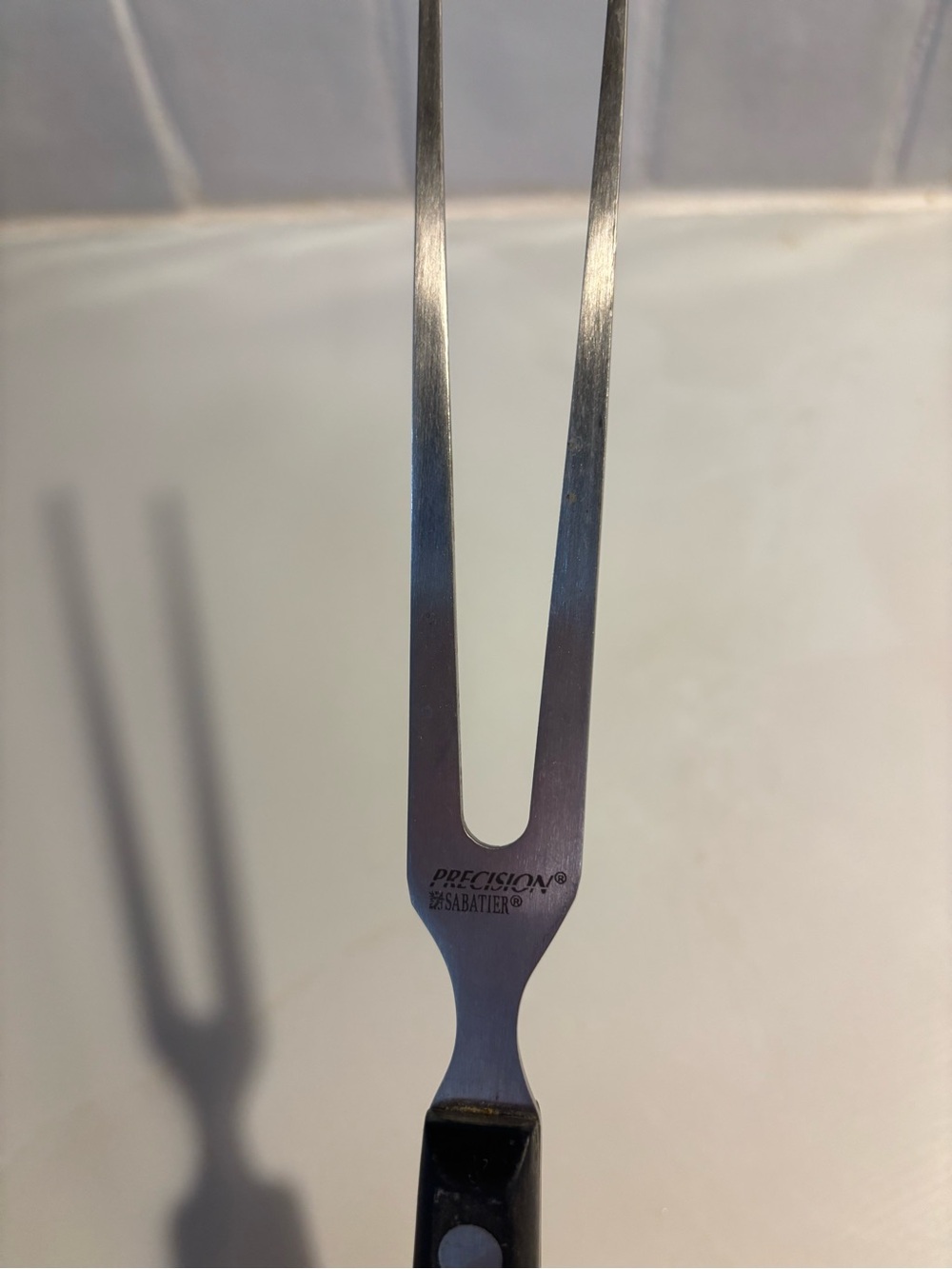 Vintage Precision by Sabatier 2-Tine Carving Fork – Full Tang, Triple Riveted - Picture 4 of 6